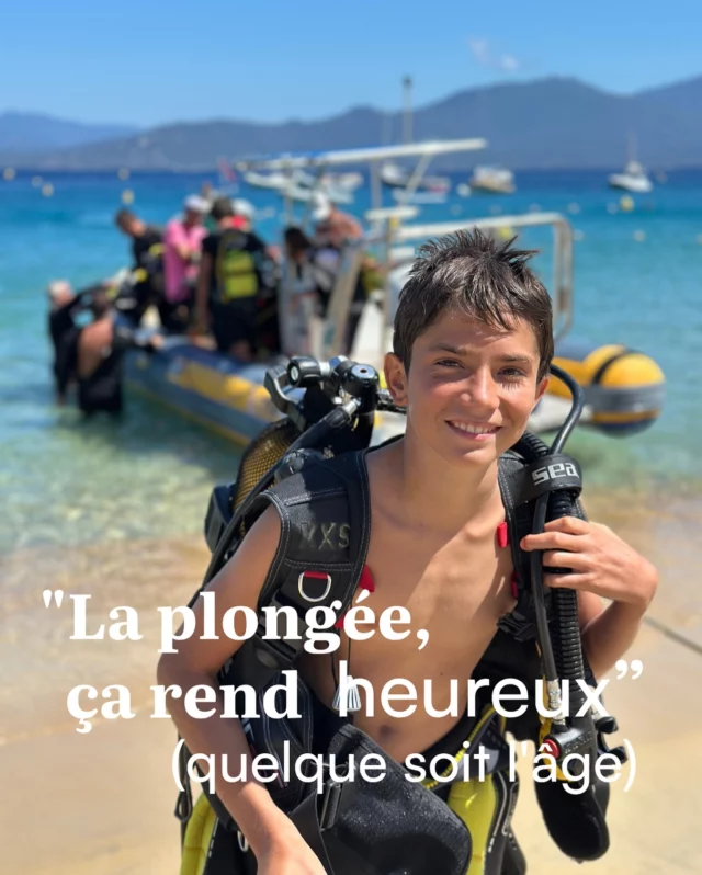 Tous les étés (ou presque) je retrouve Malo en Corse à Campomoro.
Il a un oeil aiguisé et repère plein de choses sous l’eau.
Beaucoup plus vite que moi.

Il plonge depuis ses 8 ans, il a d’abord passé les niveaux de plongeur “enfant”.
Cette année il a validé son Niveau 1. Il peut maintenant plonger jusque 20m

Je suis toujours ravie de le retrouver, j’espère qu’on continuera à plonger ensemble encore longtemps.

Tu savais qu’on peut commencer la plongée dès 8ans ?

📅 Je suis à Campomoro (Corse du Sud) jusqu’au 4 août

Puis à St-Mandrier (Var) du 19 au 28 septembre

Mes séjours sont ouverts à tous, que tu sois totalement débutant ou déjà plongeur.

🌟🌟🌟
J’accompagne grâce à la plongée, ceux qui veulent gérer leur stress, gagner en confiance et se reconnecter à eux-mêmes .
Sous l’eau, on respire vraiment. Et souvent, on se retrouve.
🌟🌟🌟